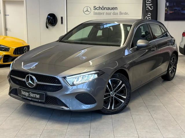 Mercedes-Benz A 180 Hatchback Progressive