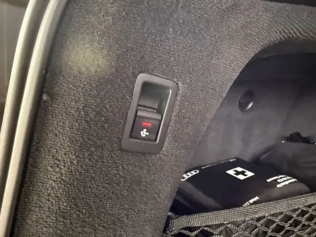 Audi A6 Avant Quattro