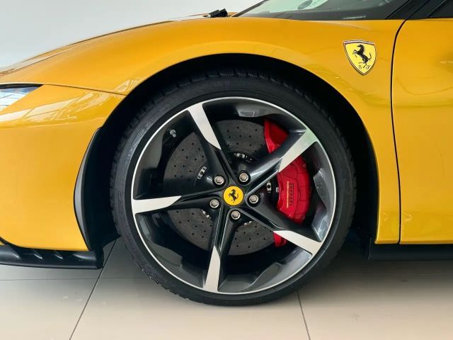 Ferrari SF90 Spider