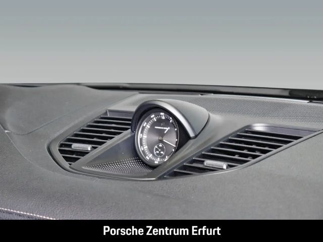 Porsche Panamera 4 E-Hybrid