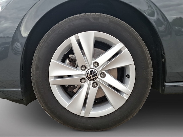 Volkswagen Golf 1.5 TSI DSG Life Variant