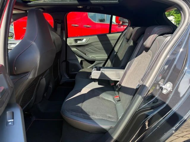 Ford Focus ST Line