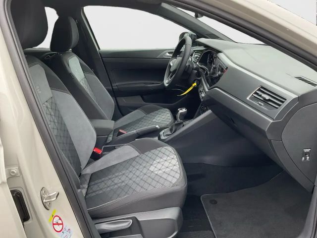 Volkswagen Taigo 1.5 TSI DSG R-Line