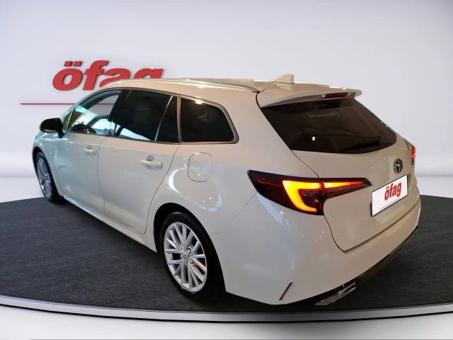Toyota Corolla Active Hybride Touring