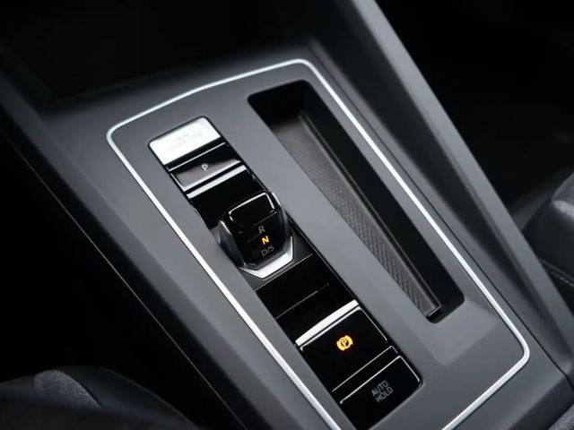 Volkswagen Golf 1.5 eTSI Golf VIII