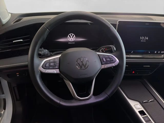 Volkswagen Passat 1.5 eTSI Business DSG Variant