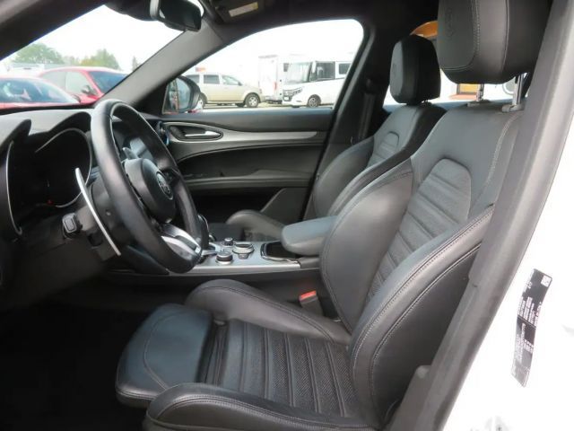 Alfa Romeo Stelvio Q4 Veloce