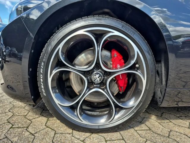 Alfa Romeo Giulia Q4