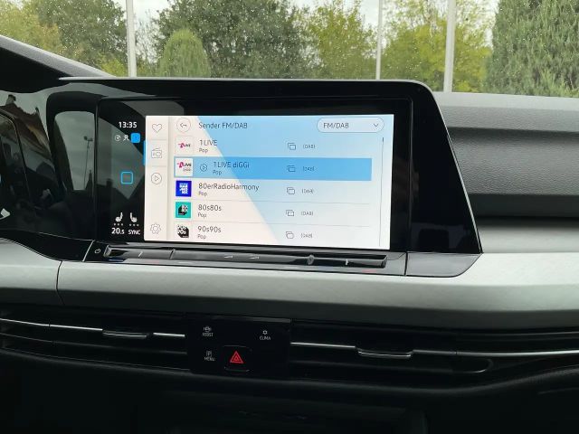 Volkswagen Golf Life