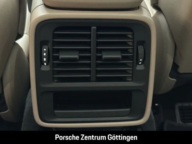 Porsche Taycan 4 Cross Turismo