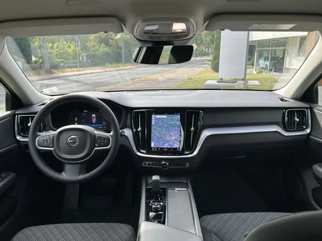 Volvo V60 Core