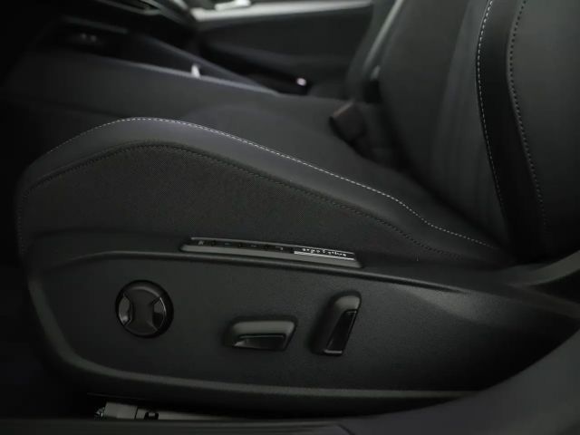 Volkswagen Golf Business DSG Variant