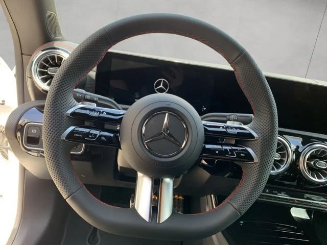 Mercedes-Benz CLA 180 CLA