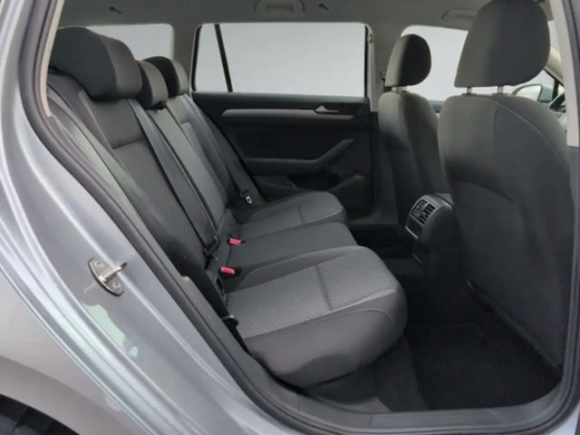 Volkswagen Passat 1.5 TSI DSG Variant