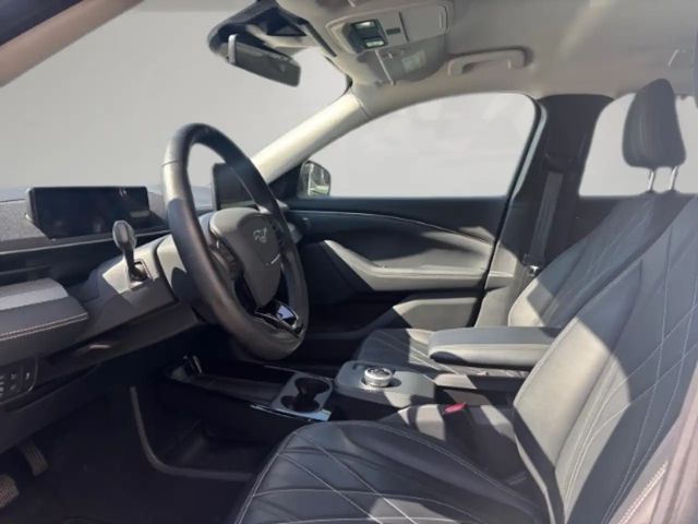 Ford Mustang Mach-E Standard range