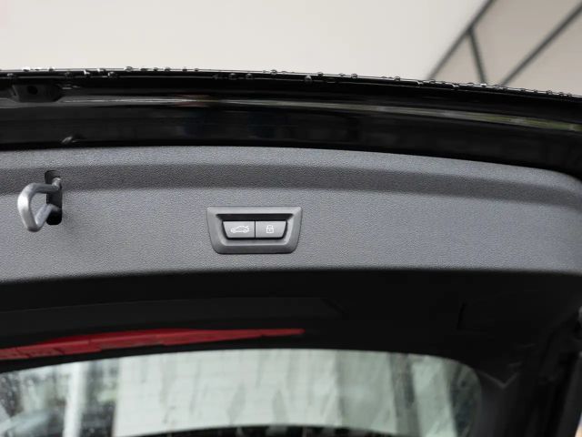 BMW 120 120i M-Sport Sedan