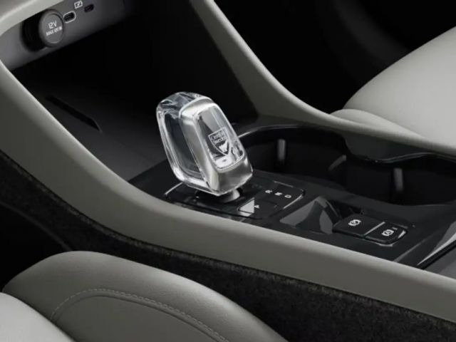 Volvo XC40 Dark Plus