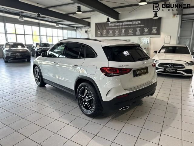 Mercedes-Benz GLA 250 4MATIC AMG Line