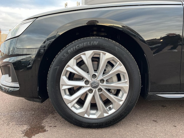 Audi A4 40 TFSI Avant S-Tronic
