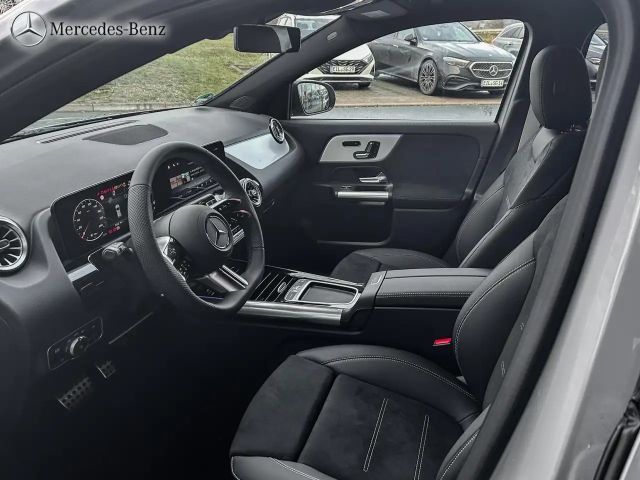 Mercedes-Benz GLA 200 AMG Line GLA 200 d