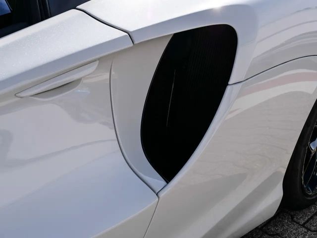 McLaren Artura Spider