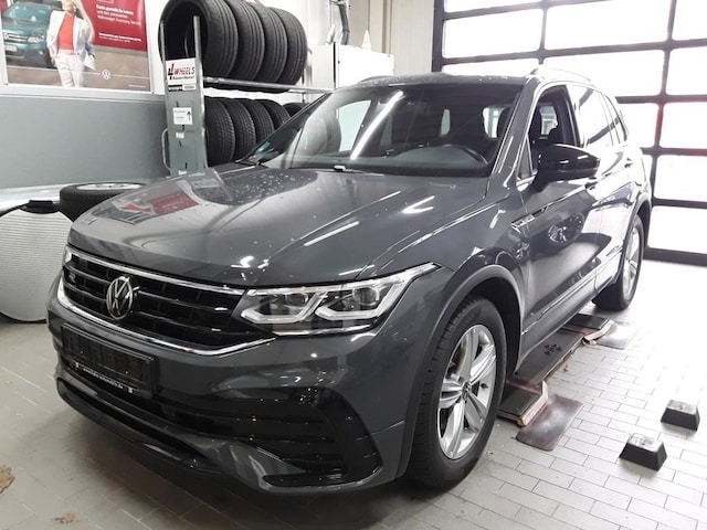 Volkswagen Tiguan 4M *BLACKSTYLE*AHK*STHZ*MATRIX*NAVI*