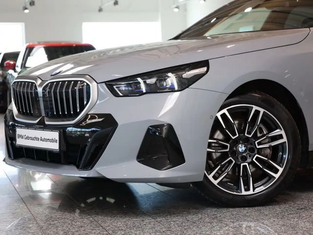 BMW 540 540d M-Sport Touring xDrive