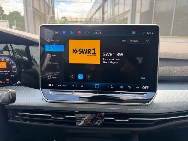 Volkswagen Golf 1.5 TSI