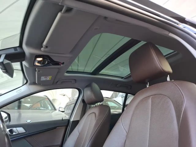 BMW 118 118d Luxury Line Sedan