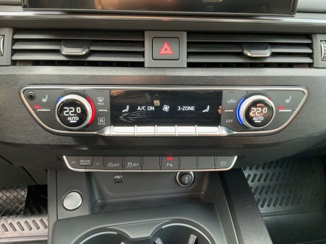 Audi A4 45 TFSI Avant Quattro S-Tronic