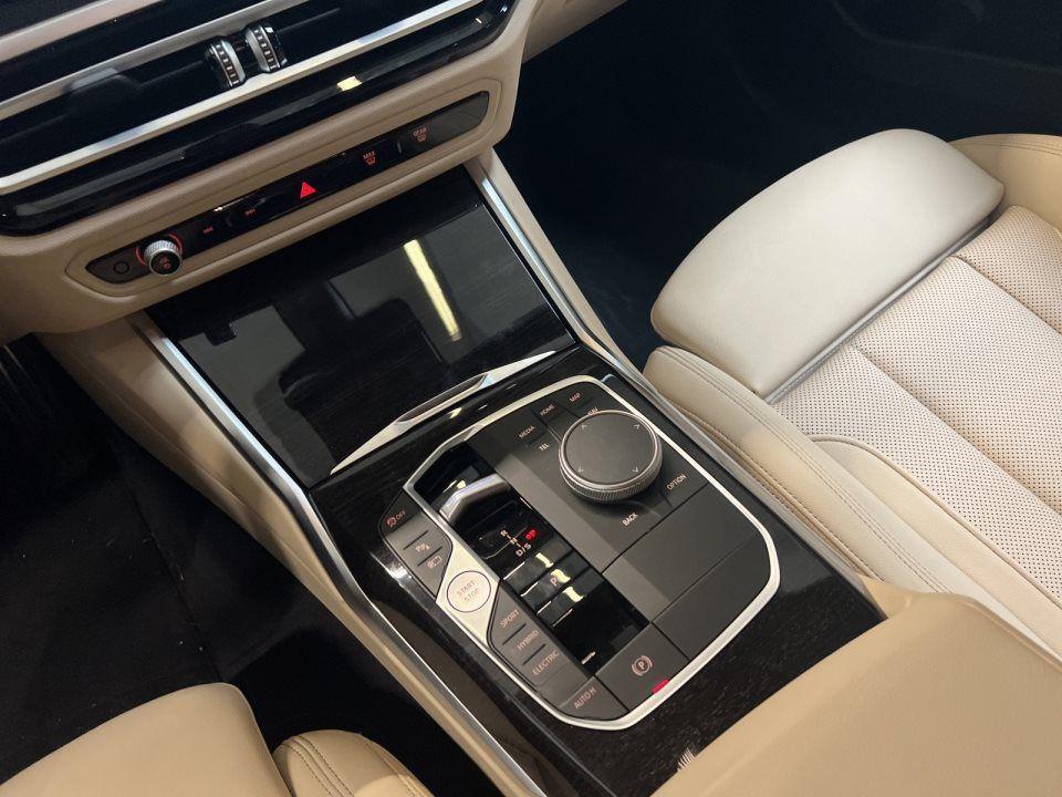 BMW 330 330e Touring