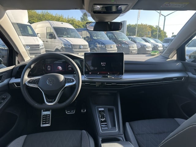 Volkswagen Golf Life Variant