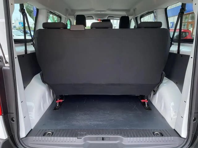 Opel Zafira Life Vivaro M Kombi CDTI 9 Sitzer PDC 1Hd.