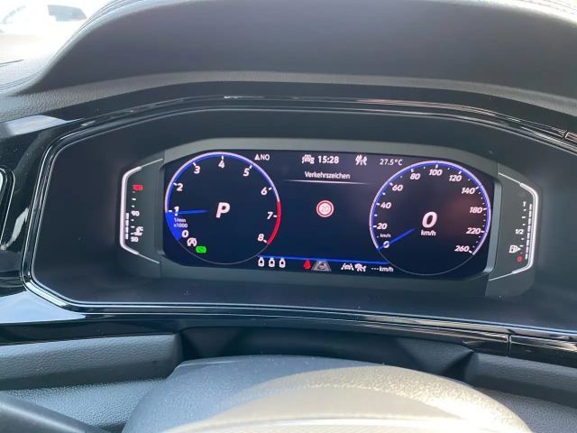 Volkswagen T-Roc 1.5 TSI DSG R-Line