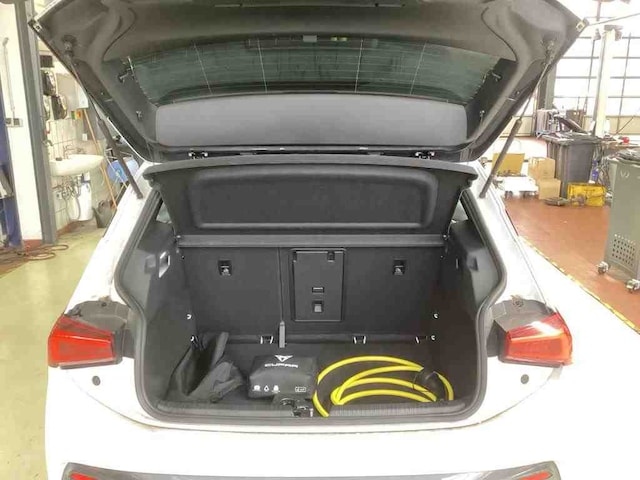 Cupra Born Born electric*WÄRMEPUMPE*LED*KAMERA*PDC*SHZ*NAVI*KLIMA