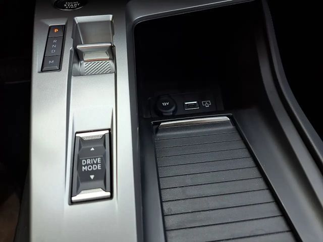 Peugeot 408 130 Allure Pack EAT8 PureTech