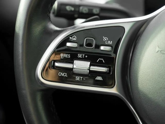 Mercedes-Benz EQB 350 4MATIC Progressive