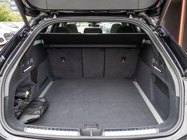 Audi A6 Avant Quattro S-Tronic