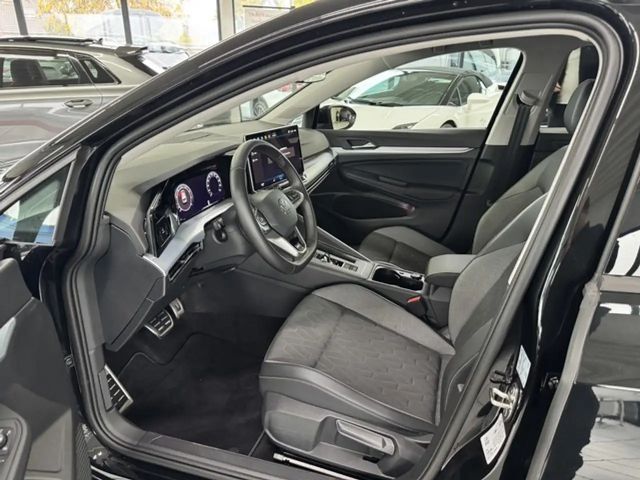 Volkswagen Golf 1.5 eTSI Golf VIII