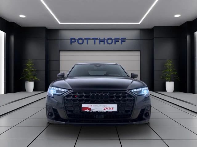 Audi S8 Quattro