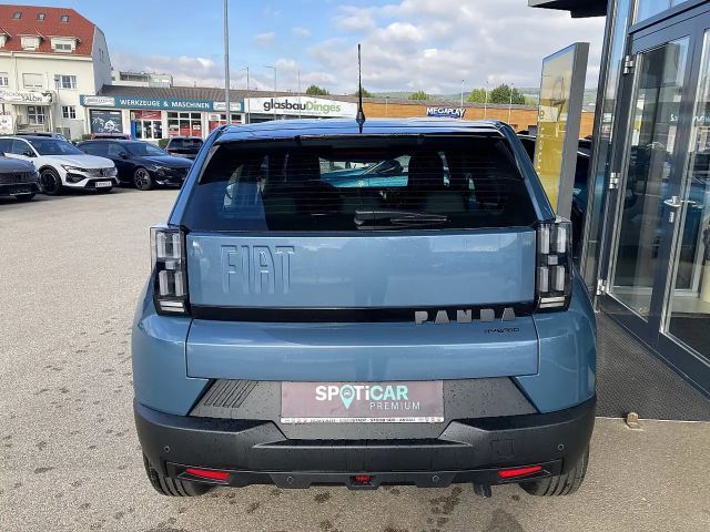 Fiat Grande Panda Hybrid mHEV 110 6-Gang eDCT Icon