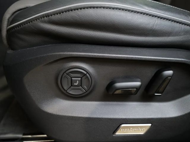 Volkswagen Touareg 3.0 V6 TDI R-Line Style