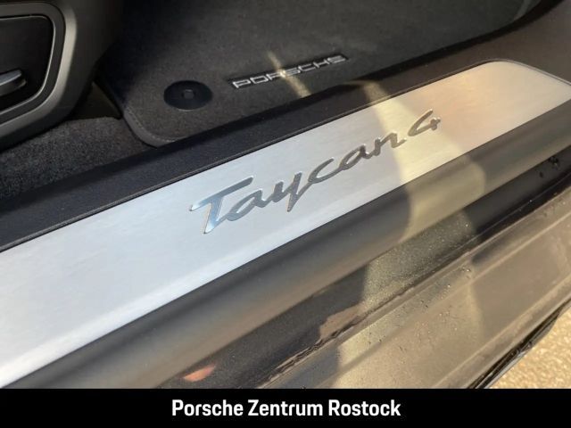 Porsche Taycan 4 Cross Turismo