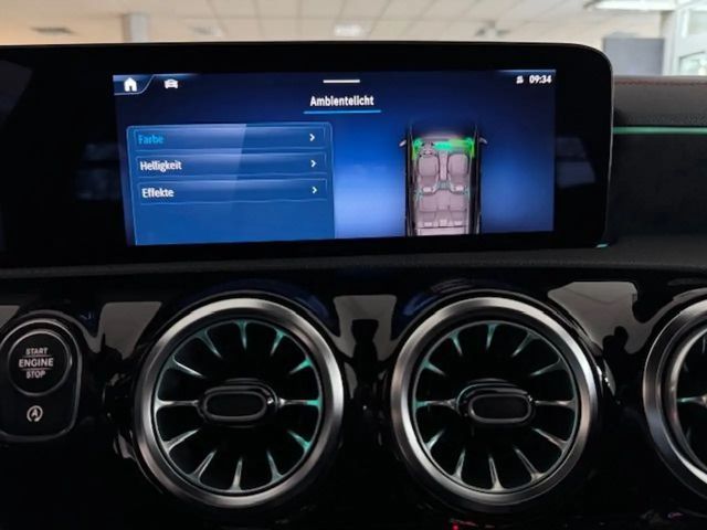 Mercedes-Benz CLA 200 AMG Line Premium