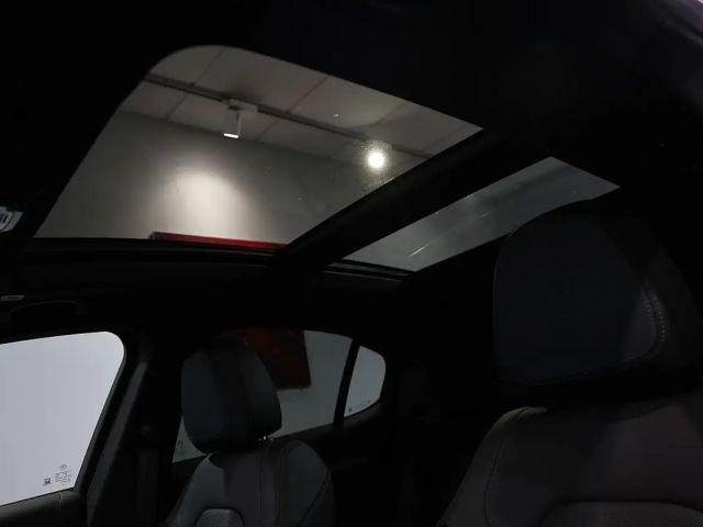 Alfa Romeo Stelvio AT8 Q4 Veloce