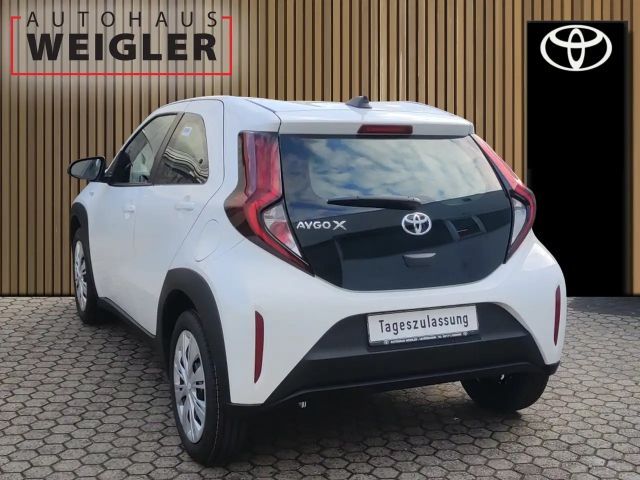 Toyota Aygo X Business Hatchback