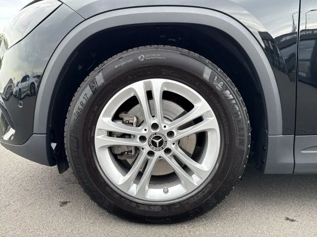 Mercedes-Benz GLA 200 PTS Cam Navi Wide LED SHZ EASY-PACK