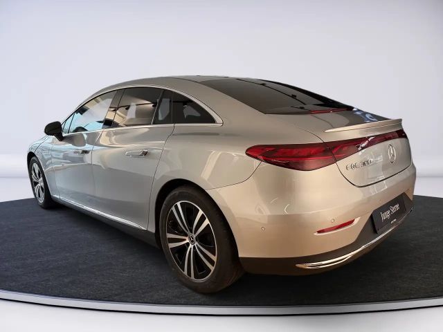 Mercedes-Benz EQE 300 Sedan