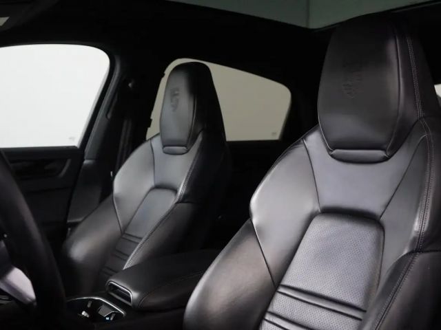 Porsche Cayenne Coupé E-Hybrid