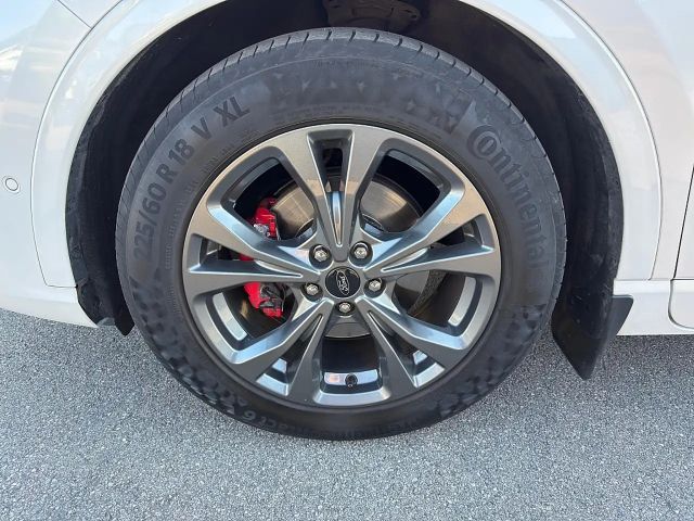 Ford Kuga Hybrid ST Line X